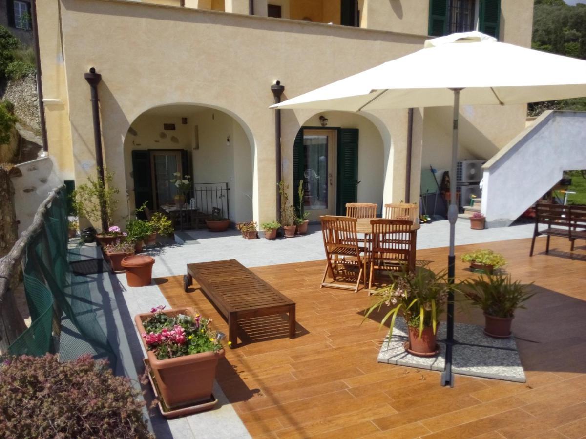 Casa Papaveri Rossi ฟีนาเลลีกูเร ภายนอก รูปภาพ
