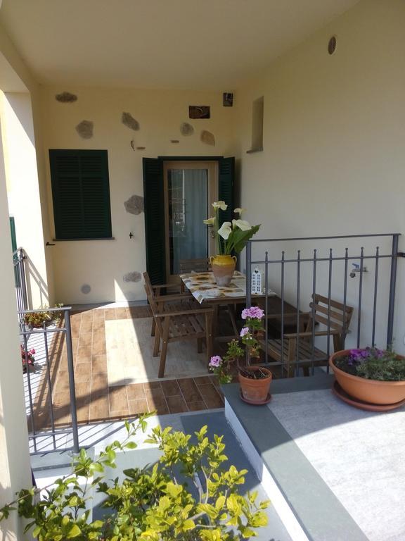 Casa Papaveri Rossi ฟีนาเลลีกูเร ห้อง รูปภาพ