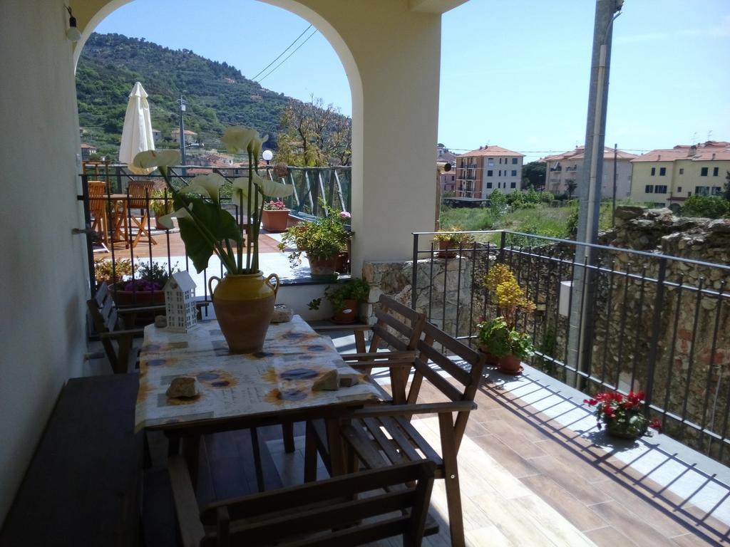 Casa Papaveri Rossi ฟีนาเลลีกูเร ห้อง รูปภาพ